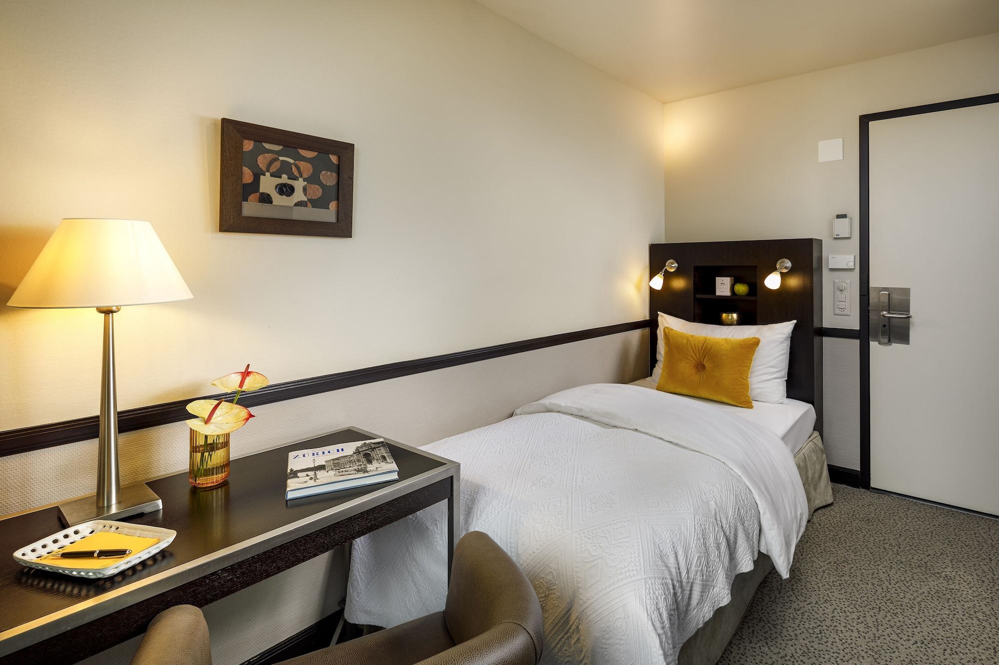 Otel Opera 4*
