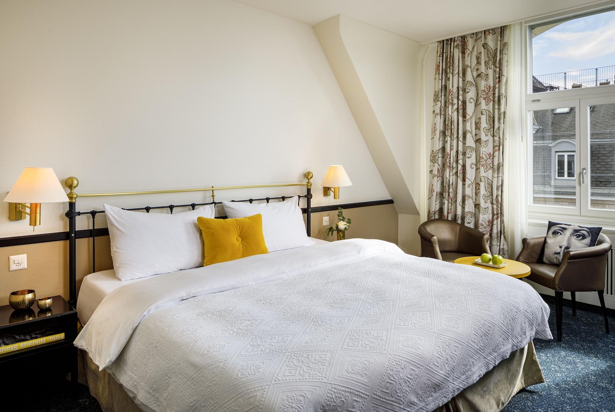 Opera Otel 4*