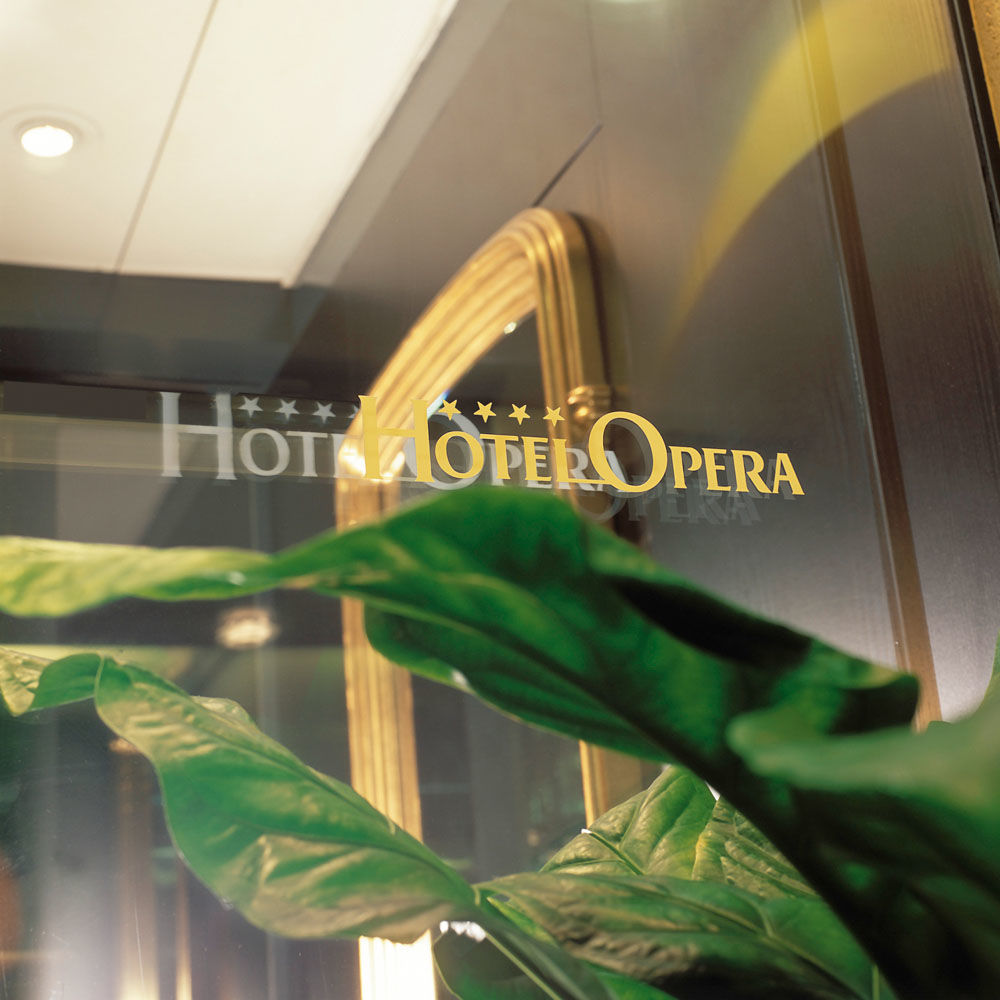 Opera 4* Zürih